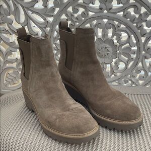 Dolce Vita  leather suede wedge pull on boots sz9.5